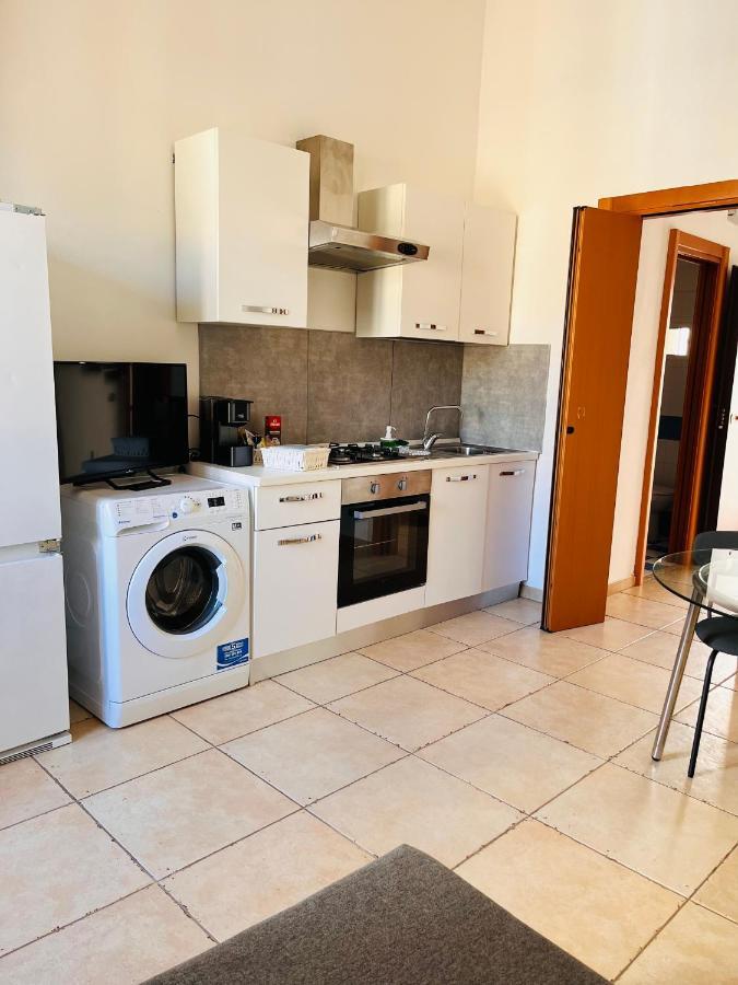 Mamo1 - Appartamento In Pieno Centro Citta Bari Esterno foto